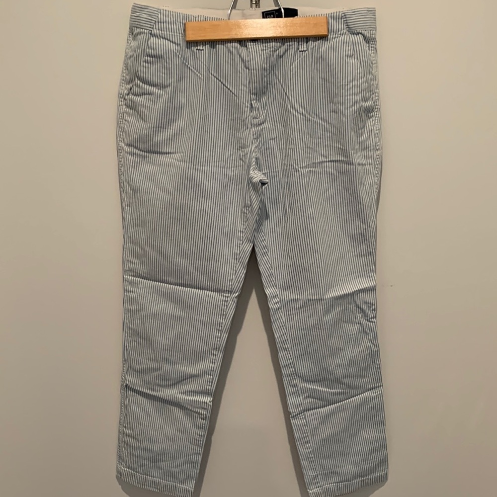 Pin stripe Gap size 6 chino pants